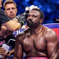 Chisora saves penultimate last dance for Wallin in Manchester