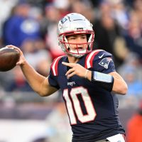 Patriots will try to reverse road struggles against Dolphins