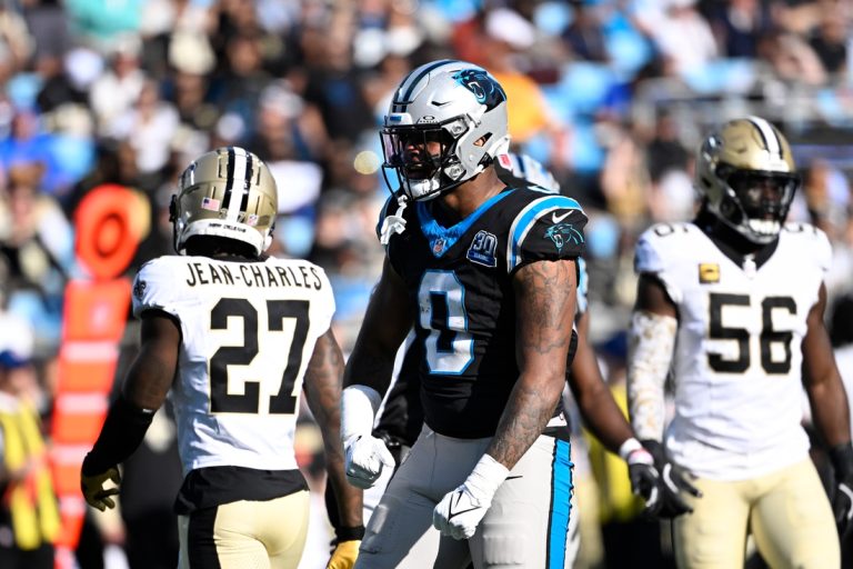 Panthers TE Ja’Tavion Sanders carted off field for neck injury