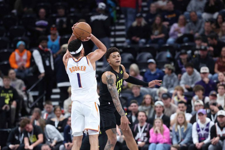 No Kevin Durant, but Suns outshoot Jazz from three