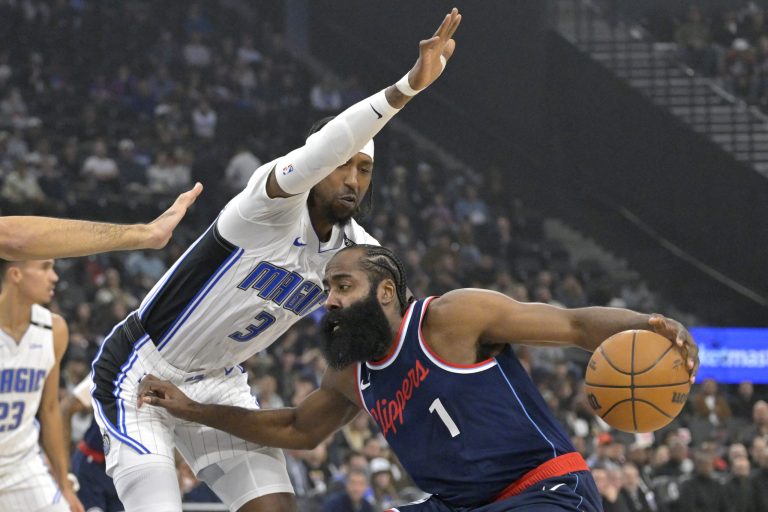 James Harden, Clippers stay hot at home, hold off Magic