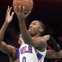 Tyrese Maxey’s late surge helps 76ers hold off Hornets