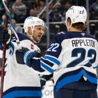 Jets, Knights clash in matchup of weary division leaders