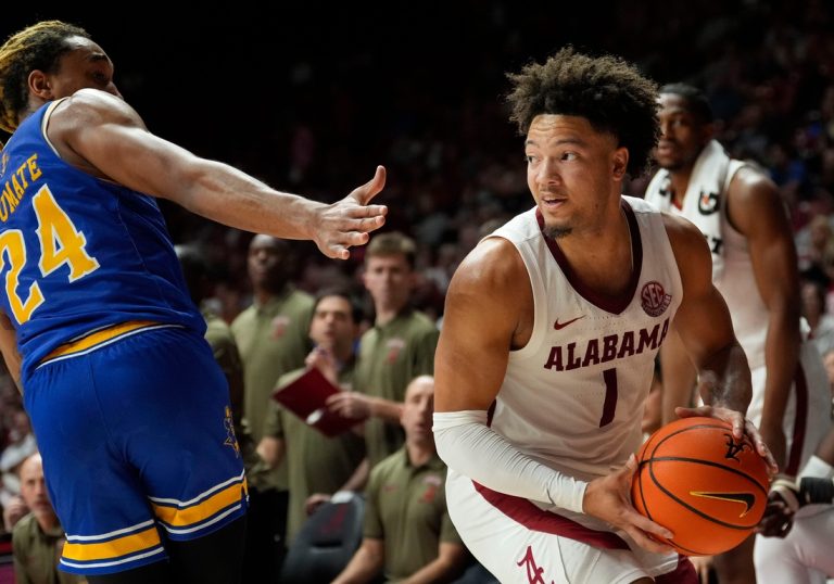 Streaks at stake, No. 2 Alabama visits No. 13 Purdue