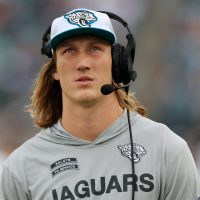 Jags QB Trevor Lawrence (shoulder) returns to practice