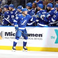 Brandon Hagel racks up 5 assists as Lightning crush Avalanche