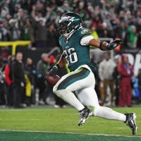 Rested Eagles take win streak into matchup with Rams