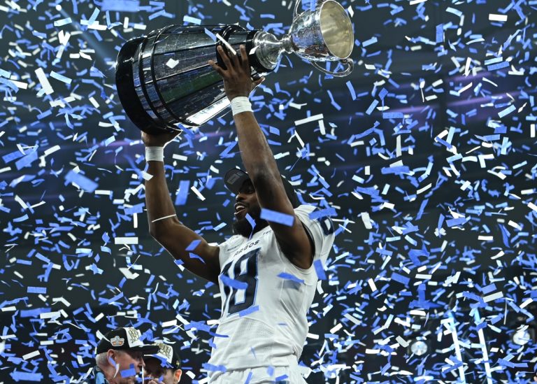 Argonauts put up 24 points in fourth, sink Blue Bombers in Grey Cup