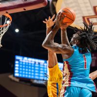 Hofstra tangles with No. 7 Houston, looks for second big win