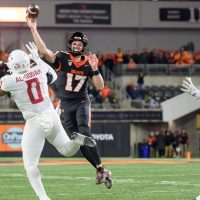 Oregon State outlasts Washington State in Pac-12 shootout