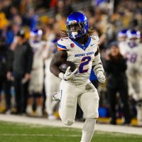 Ashton Jeanty hits 2,000-yard mark as No. 12 Boise State tops Wyoming