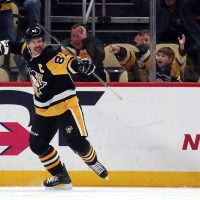 NHL roundup: Sidney Crosby gets goal No. 600 in loss to Utah HC