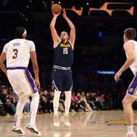 Nuggets use big 3rd quarter to pull away from Lakers