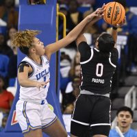 No. 5 UCLA snaps No. 1 South Carolina’s 43-game win streak