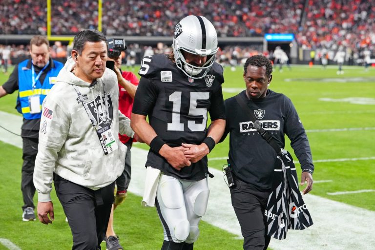 Reports: Raiders QB Gardner Minshew breaks collarbone, out for year