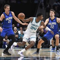 Strong 4th quarter saves Magic vs. Hornets