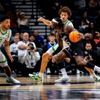 Oregon closes on 10-0 run to upset No. 20 Texas A&M