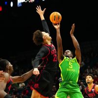 Oregon beats San Diego State, improves to 7-0