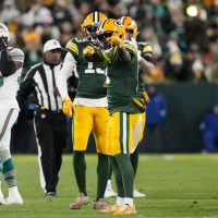 Jordan Love tosses 2 TDs as Packers take down Dolphins