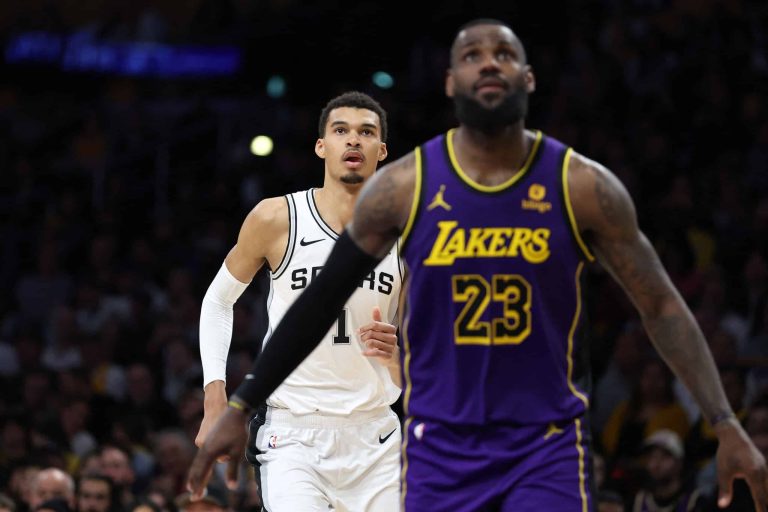 Superstars set to collide when Lakers battle Spurs