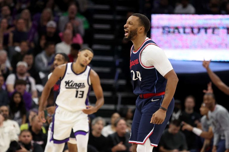 Norman Powell, Clippers hold off Kings