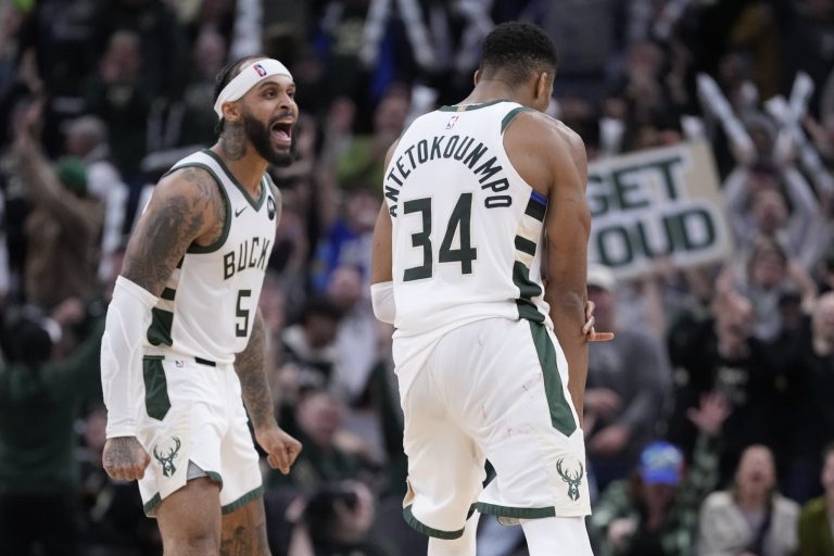 Giannis pours in 59 to lead Bucks past Pistons in OT