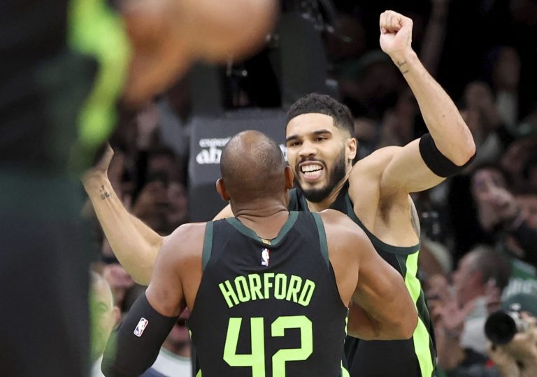 Tatum’s buzzer-beating 3 lifts Celtics over Raptors in OT