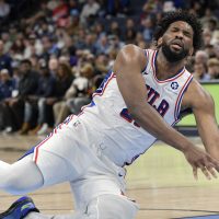 76ers’ Joel Embiid sidelined due to left knee swelling