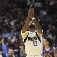 Mavericks blow 24-point lead, recover to hold off Nuggets