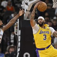 Lakers back on track with win over Wembanyama, Spurs