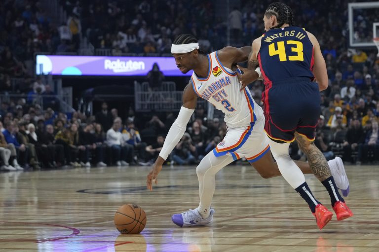 Shai Gilgeous-Alexander, Thunder fend off Warriors