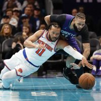 Jalen Brunson, Knicks hold on to edge Hornets