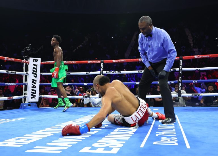 Abdullah Mason dropped twice, KOs Yohan Vasquez in 2nd round