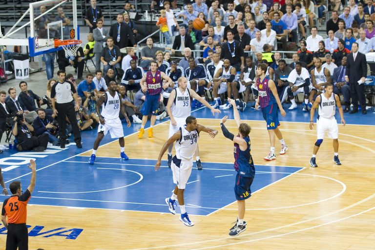 Last-Second Heroics Elevate Phoenix over Dallas in Nail-Biting Face-off