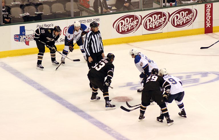 Robertson Shines Bright as Dallas Stars Overpower San Jose Sharks