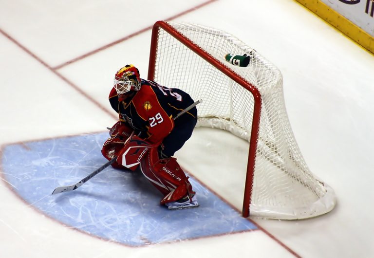 Florida Panthers Claw Their Way to Victory, Shutting Out NHL-Leading Winnipeg Jets 5-0