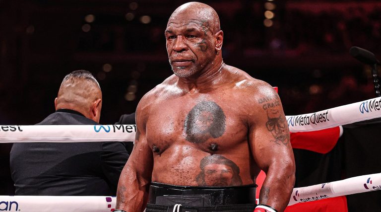 Boxing legend “pretty embarrassed” after Paul-Tyson fight