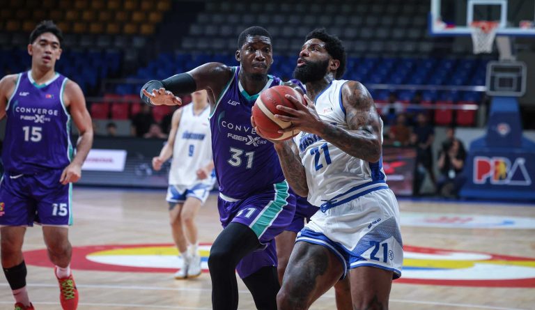 Cameron Clark leads Hong Kong Eastern to 2-0 start