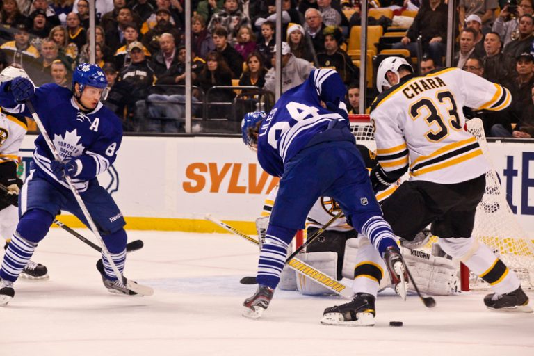 Maple Leafs Triumph Over Golden Knights: A Spotlight on Fraser Minten’s Stellar Performance